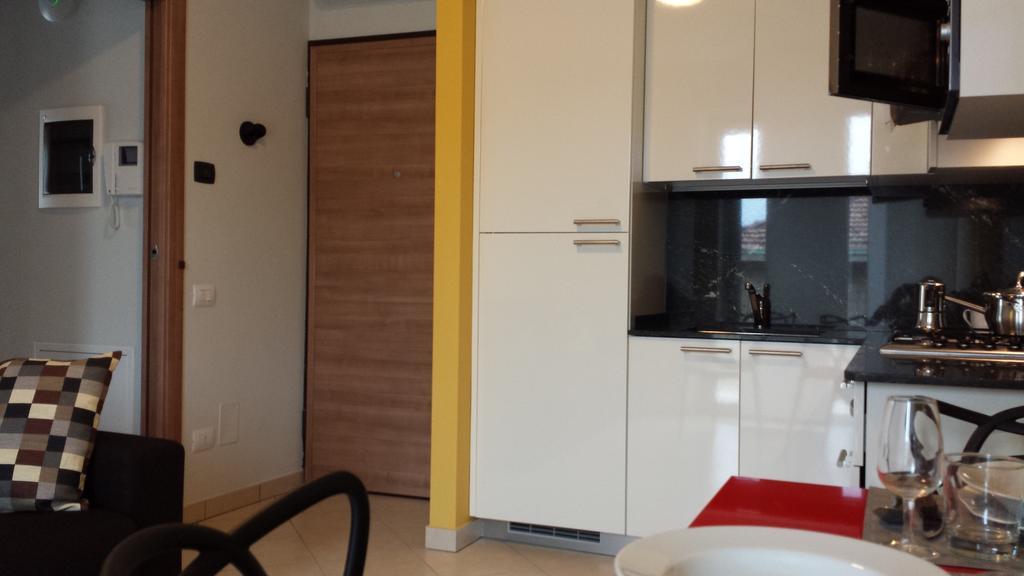 Residence Luna Di Monza Pokoj fotografie