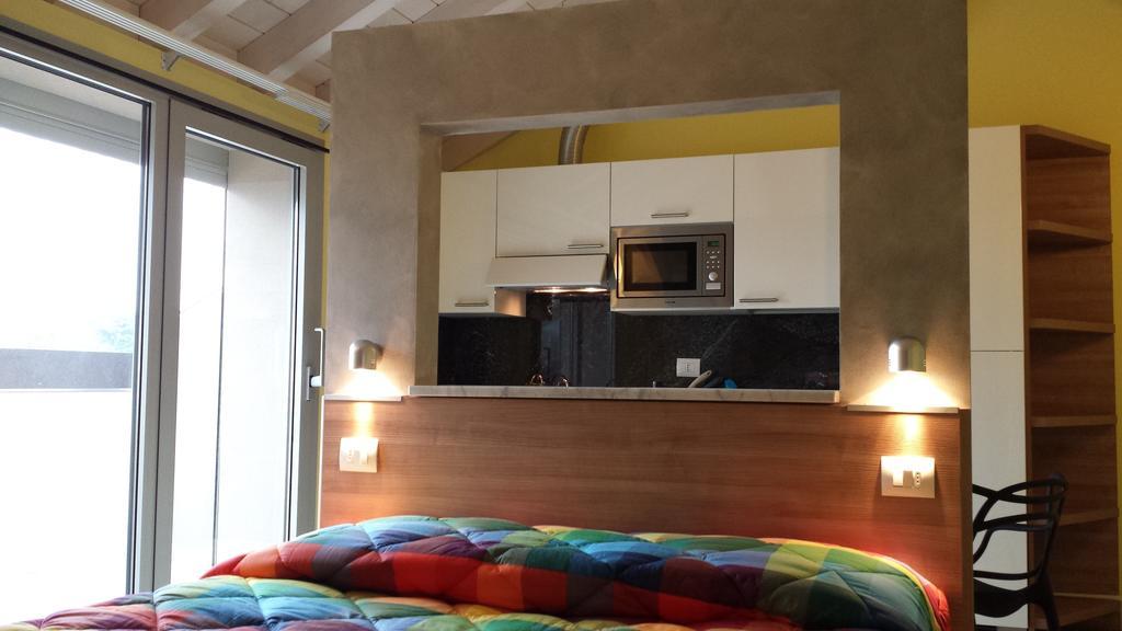 Residence Luna Di Monza Pokoj fotografie