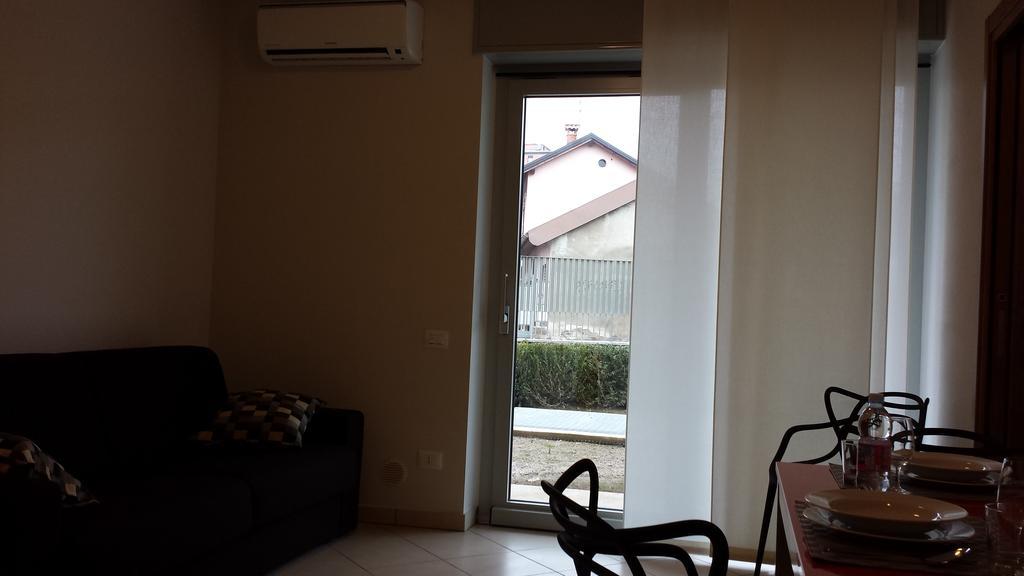 Residence Luna Di Monza Pokoj fotografie