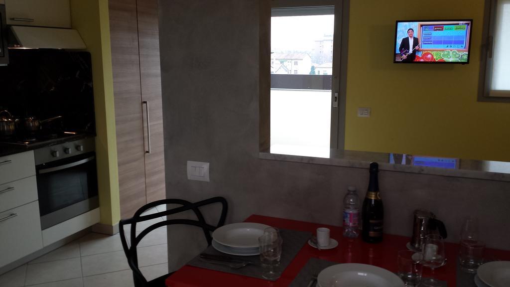 Residence Luna Di Monza Pokoj fotografie