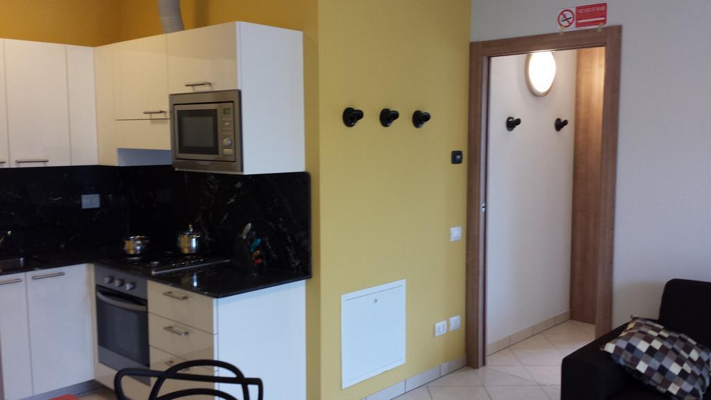 Residence Luna Di Monza Pokoj fotografie
