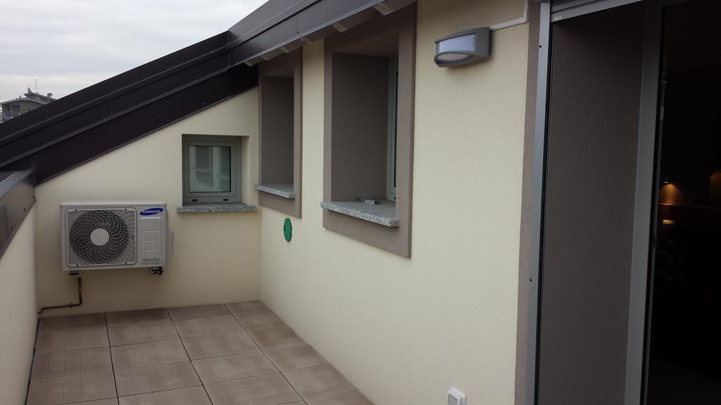 Residence Luna Di Monza Pokoj fotografie